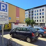 Mostowa 13 بوزنان