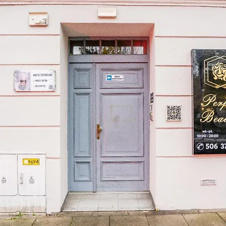 Apartment Mostowa 13 *