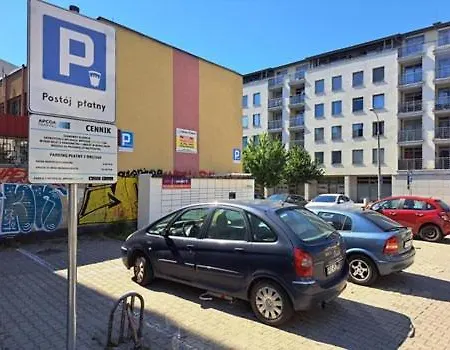 - Mostowa 13 - Wlasny Parking Dodatkowo Platny 30 Zl Za Dzien, Wymagana Wczesniejsza Rezerwacja Parkingu Poznań